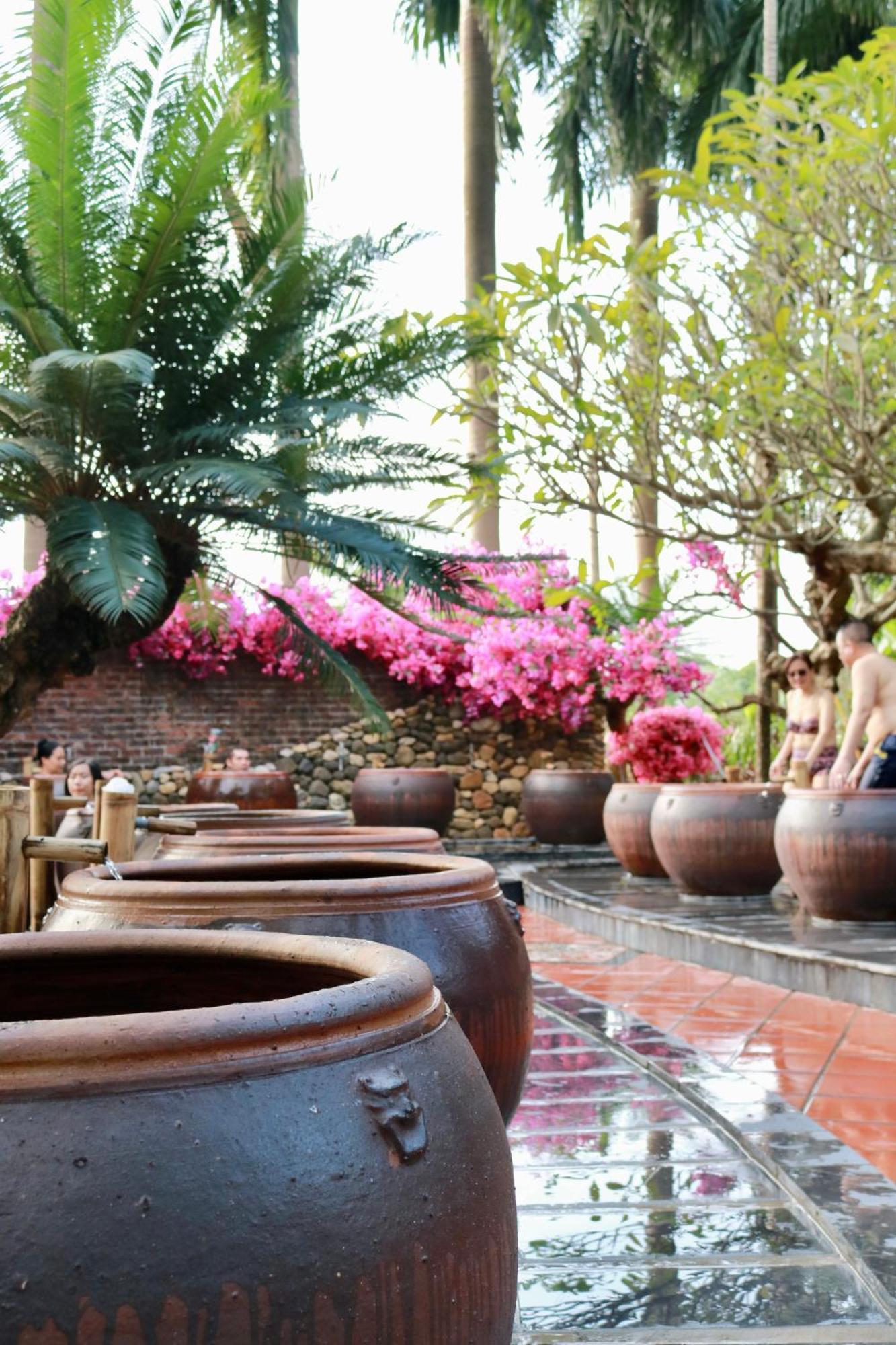 Asean Resort - Shiki Onsen & Spa Hanoi Exterior photo